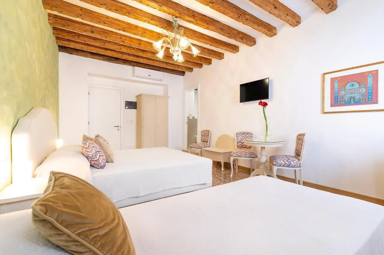 Residenza San Silvestro Hotel Venedig